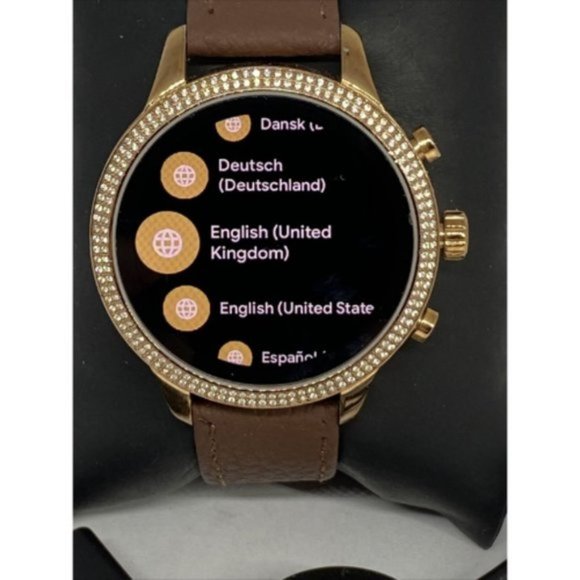 Michael Kors Gen 4 Gold Smart Watch MKT5052 RZ101 display picture 2